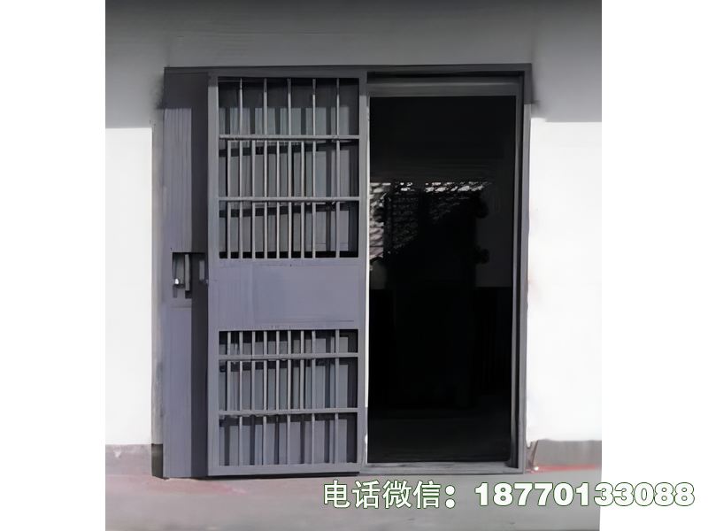 监狱车间门
